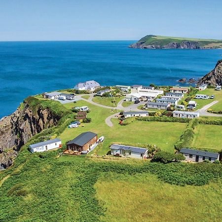 Fishguard Bay Resort Llanllawer Exteriér fotografie