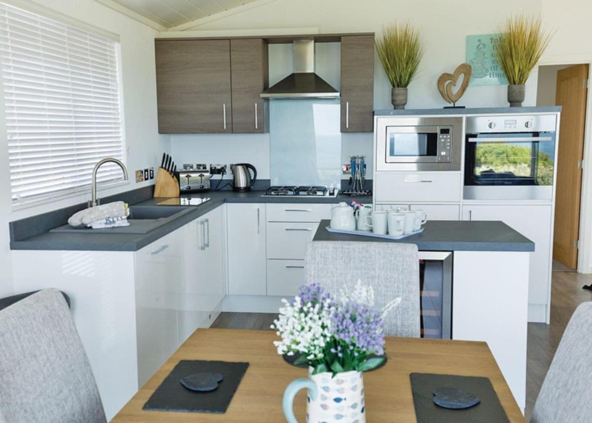 Fishguard Bay Resort Llanllawer Exteriér fotografie